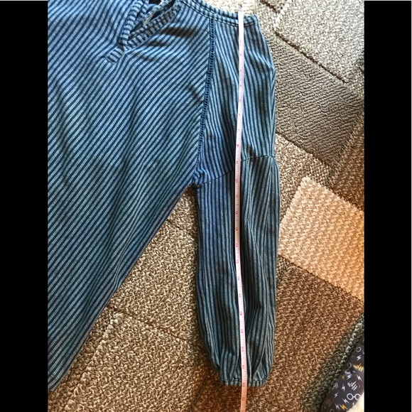 Universal Thread 3/4th Sleeves Knit V-Neck Blouse - Picture 8 of 8